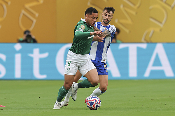 宏泰 世俱杯｜草皮再引争议！欧美劲旅主帅双双炮轰，美国球场成众矢之的